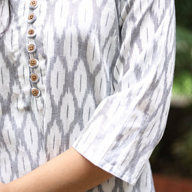 White Cotton Straight Pochampally Ikat Kurta for women