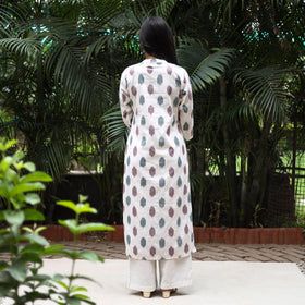 White - cotton straight pochampally ikat kurta 14