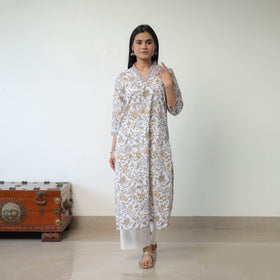 Buy White Straight Cotton Sanganeri Print Kurta for Women