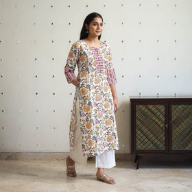  White Sanganeri Print Kurta for Women