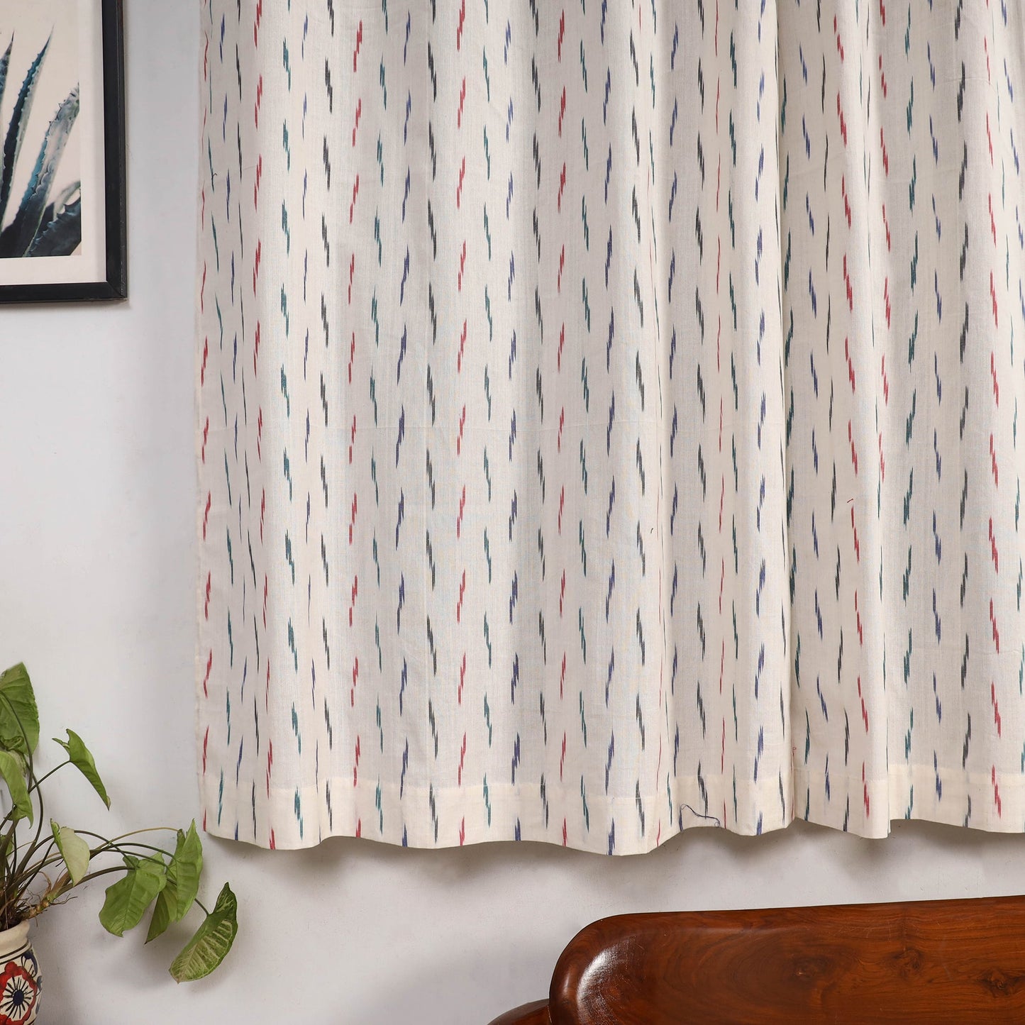 White - cotton window pochampally ikat curtain (5 x 3 feet)