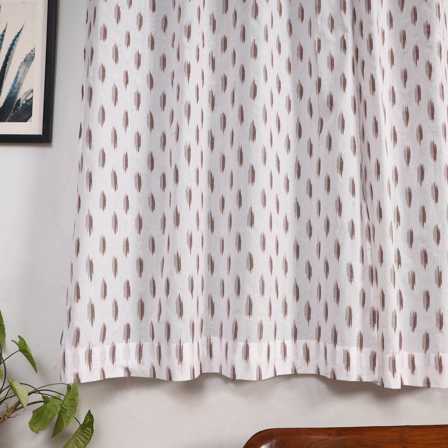 White - cotton window pochampally ikat curtain (5 x 3 feet)