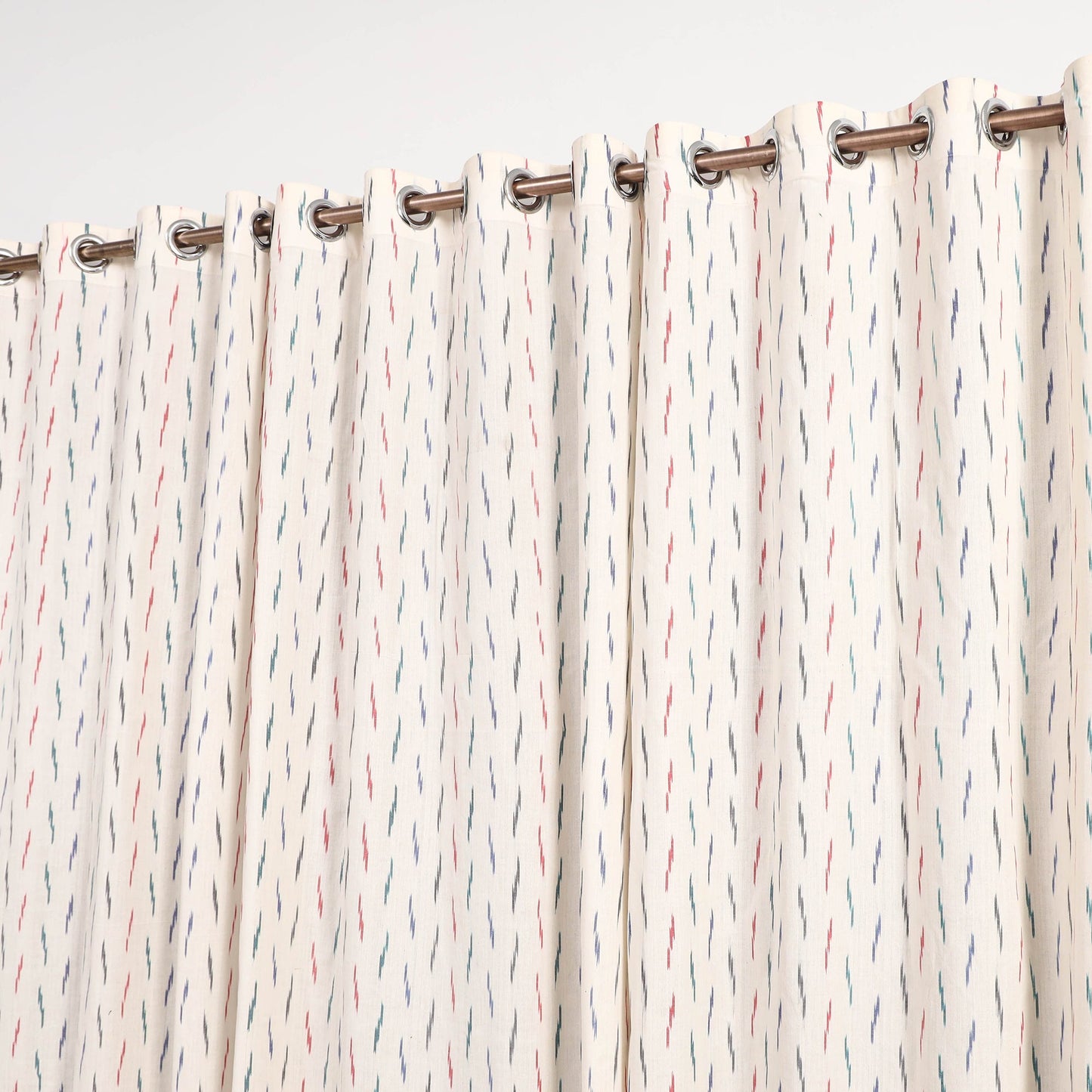 White - cotton window pochampally ikat curtain (5 x 3 feet)