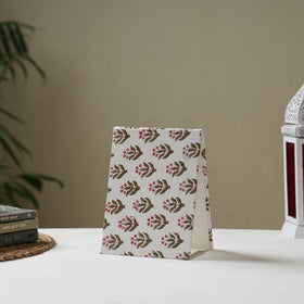 White - fabric embellished handmade photo frame (8 x 6 in)