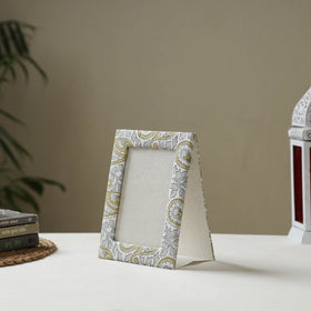 White - fabric embellished handmade photo frame (8 x 6 in)