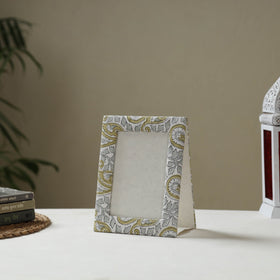 White - fabric embellished handmade photo frame (8 x 6 in)