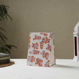 White - fabric embellished handmade photo frame (8 x 6 in)