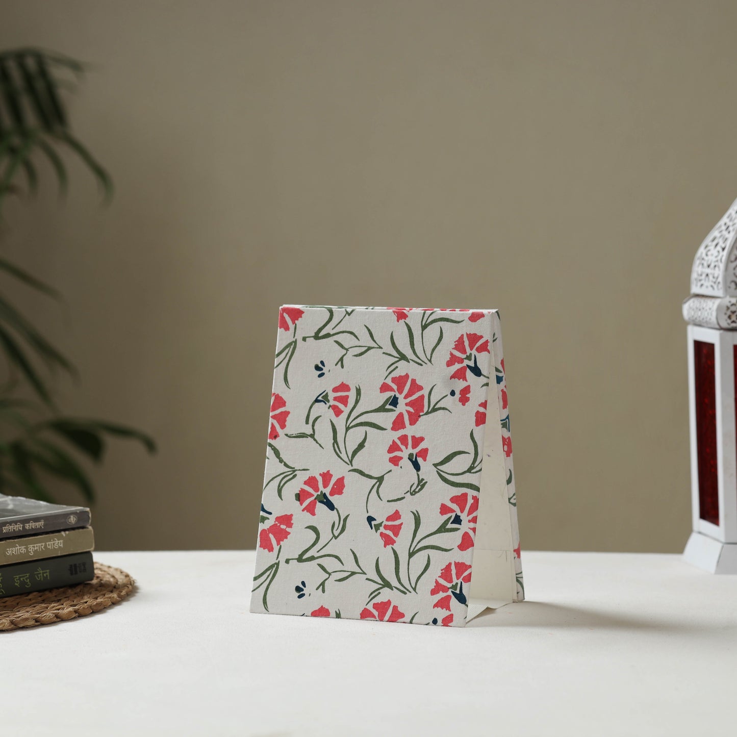 White - fabric embellished handmade photo frame (8 x 6 in)