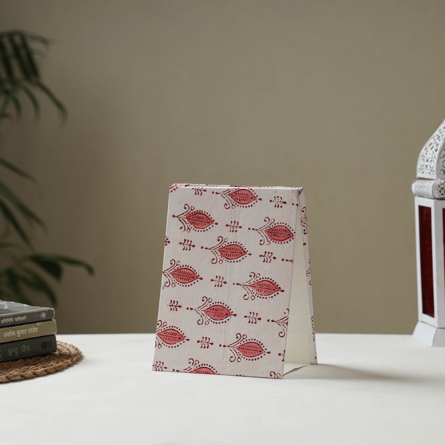 White - fabric embellished handmade photo frame (8 x 6 in)