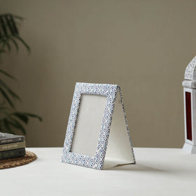 White - fabric embellished handmade photo frame (8 x 6 in)