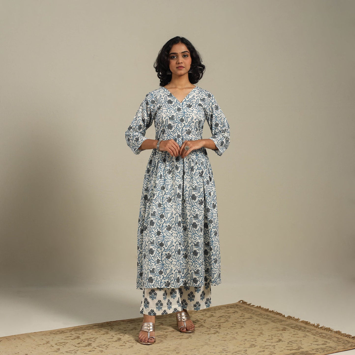 White Flared Cotton Jaipur Print Kurta Set (Set of 2)