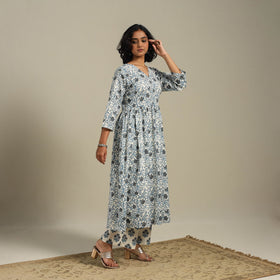 White Flared Cotton Jaipur Print Kurta Set (Set of 2)