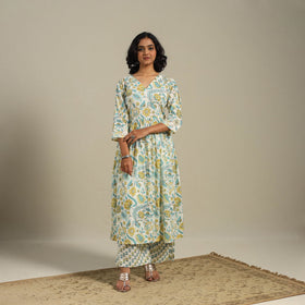 White Flared Cotton Jaipur Print Kurta Set (Set of 2)