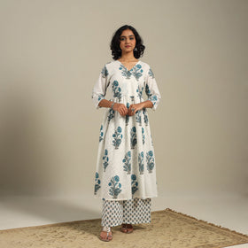 White - flared cotton jaipur kurta set (set of 2) 08