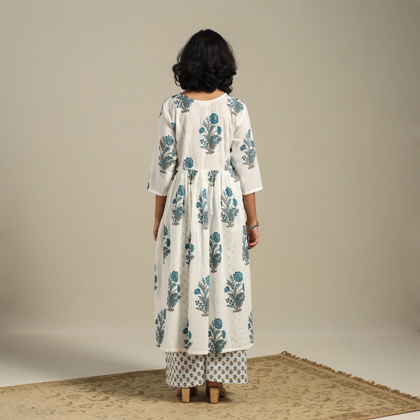 White - flared cotton jaipur kurta set (set of 2) 08