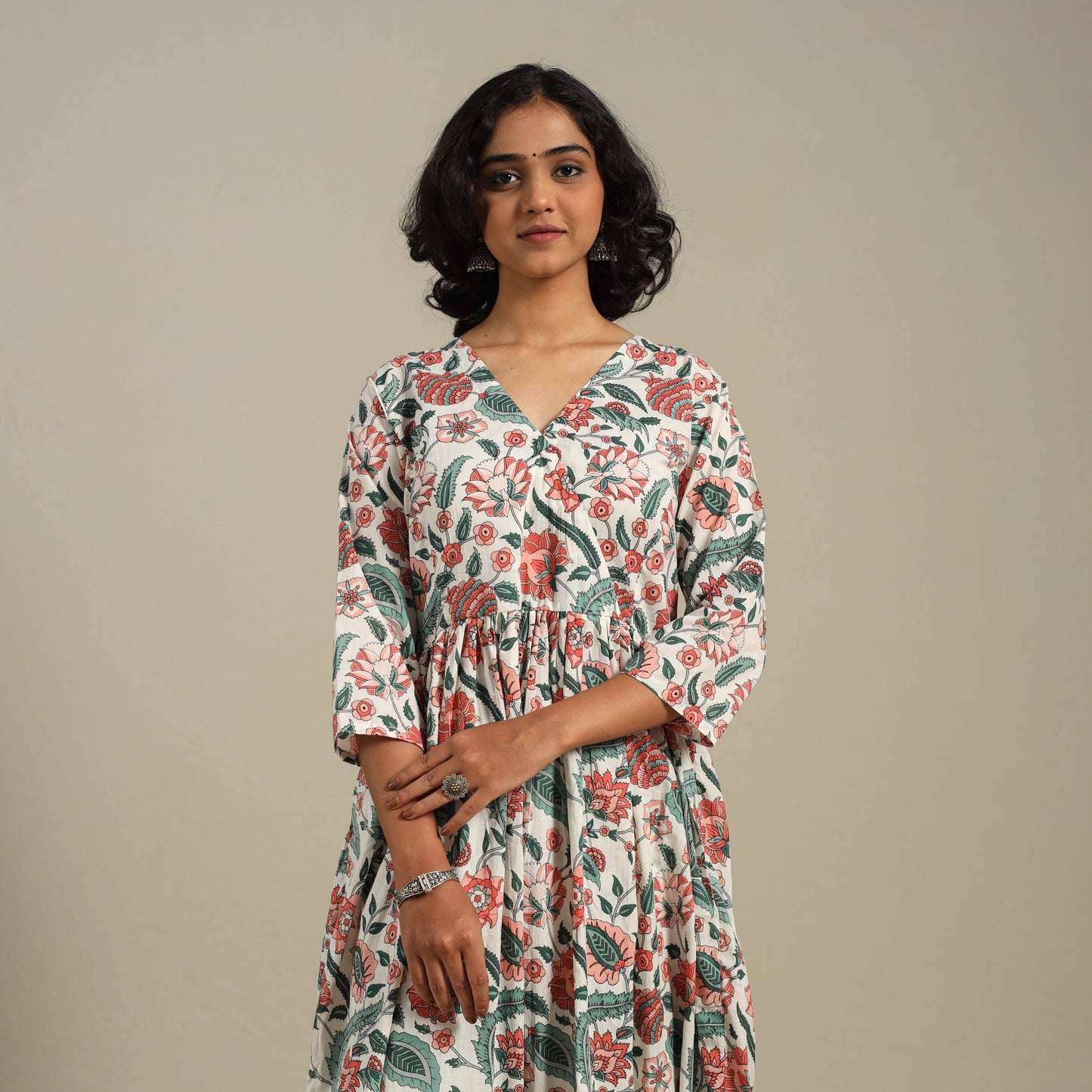 White Flared Cotton Jaipur Print Kurta Set (Set of 2)