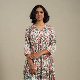 White Flared Cotton Jaipur Print Kurta Set (Set of 2)