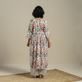 White Flared Cotton Jaipur Print Kurta Set (Set of 2)