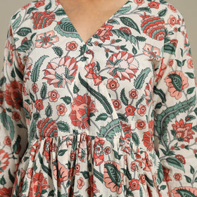 White Flared Cotton Jaipur Print Kurta Set (Set of 2)