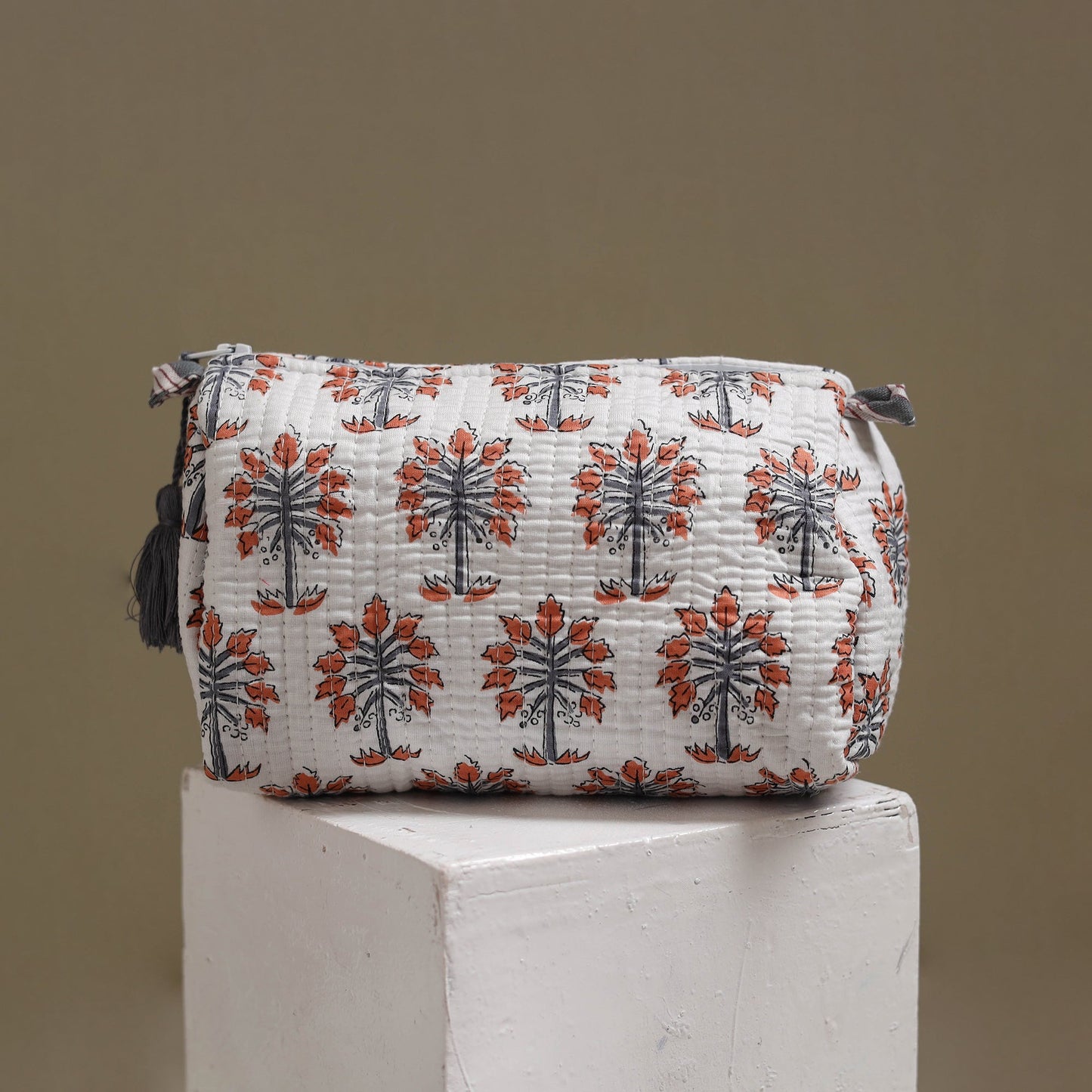 Floral hand block print quilted toiletry bags (set of 3) 14
