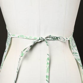 White - floral sanganeri cotton apron with pocket 04