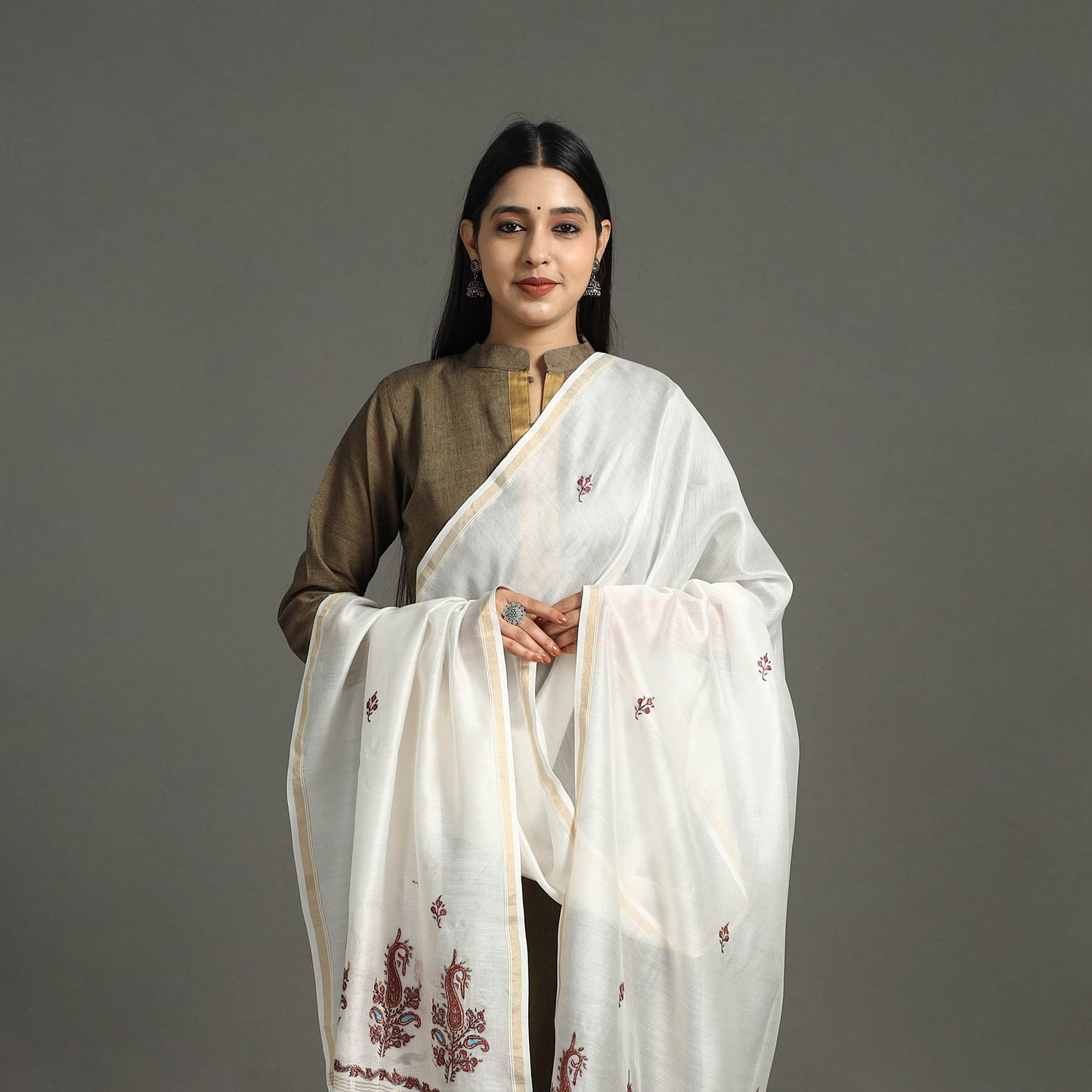 White - hand embroidery chanderi silk handloom kashida