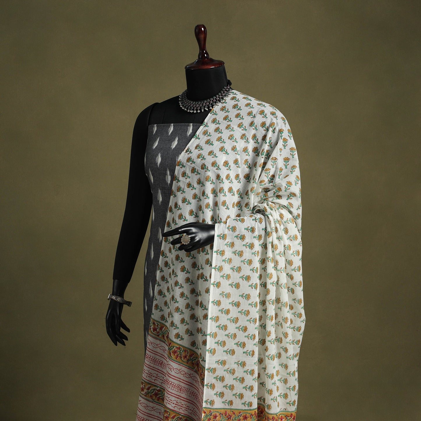 White - hand mul cotton sanganeri dupatta 11 - handcrafted