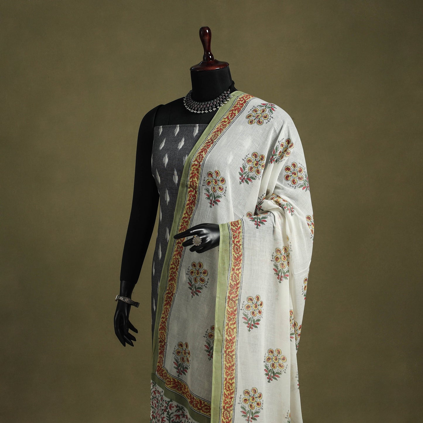 White - hand mul cotton sanganeri dupatta 17 - handcrafted