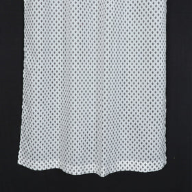 White - hand printed cotton window curtain (5 x 3.5 feet)