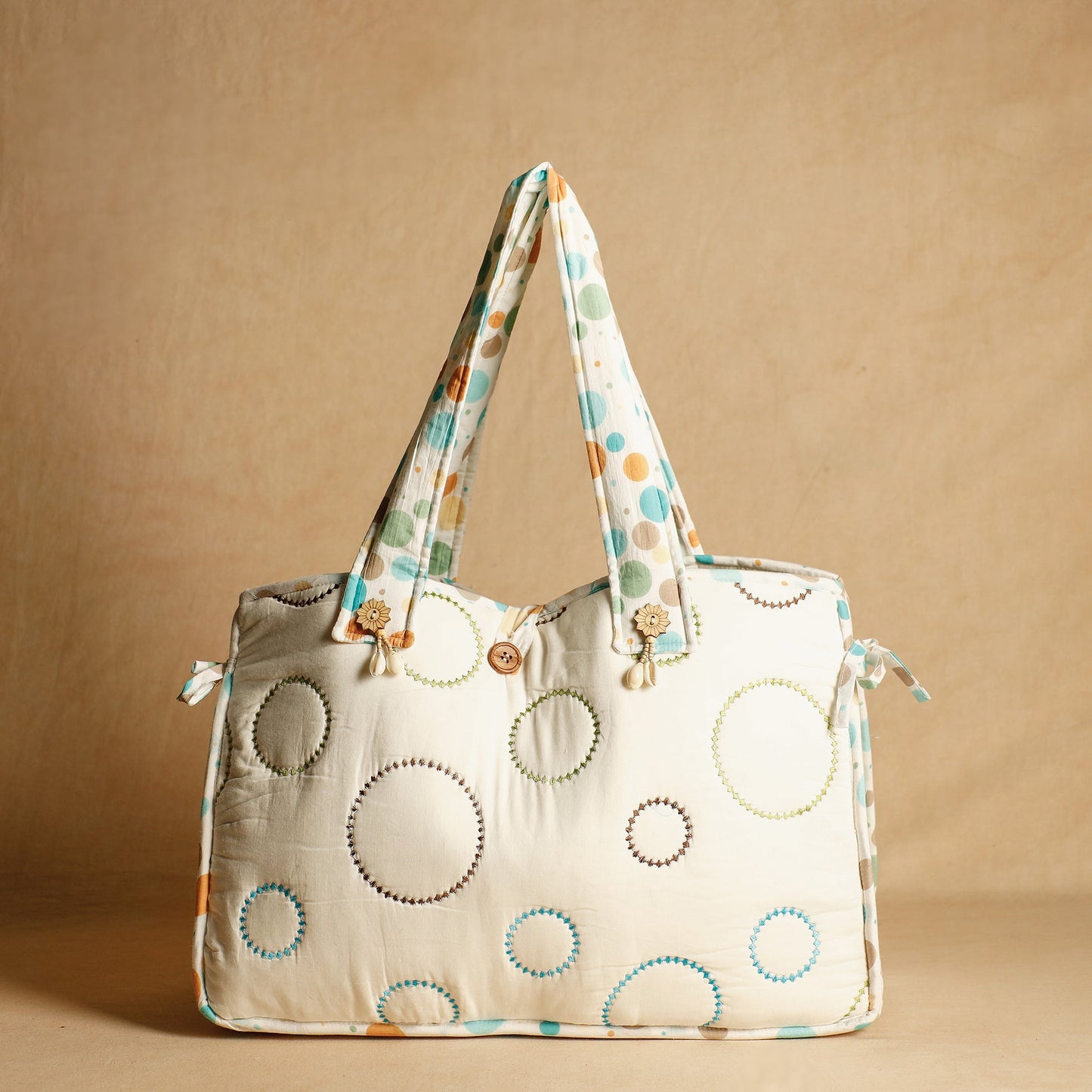 Buy Handcrafted Embroidered Sanganeri Quilted Cotton Tote Bag Online at iTokri.com