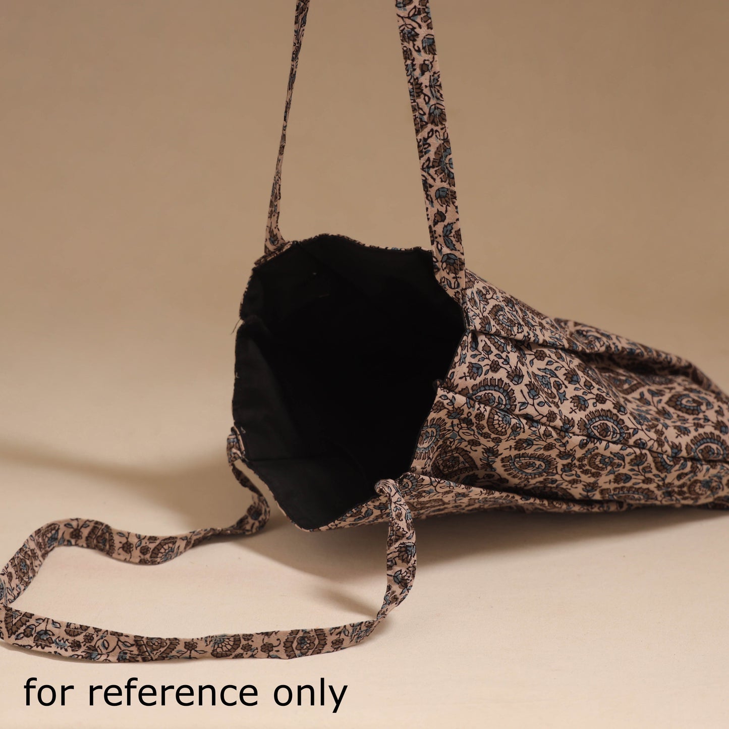 Handcrafted fabric jhola bag 27