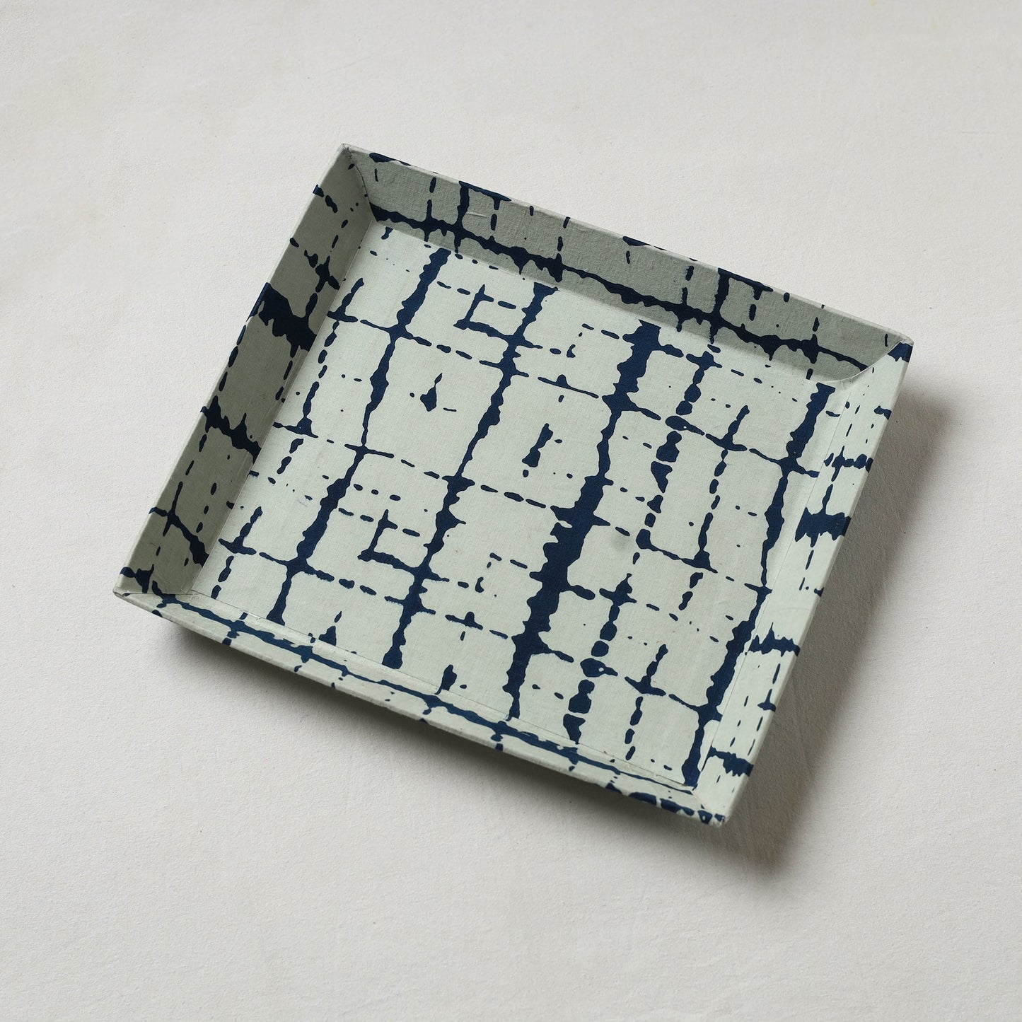 White - handcrafted fabric valet tray (11 x 9 in) 14