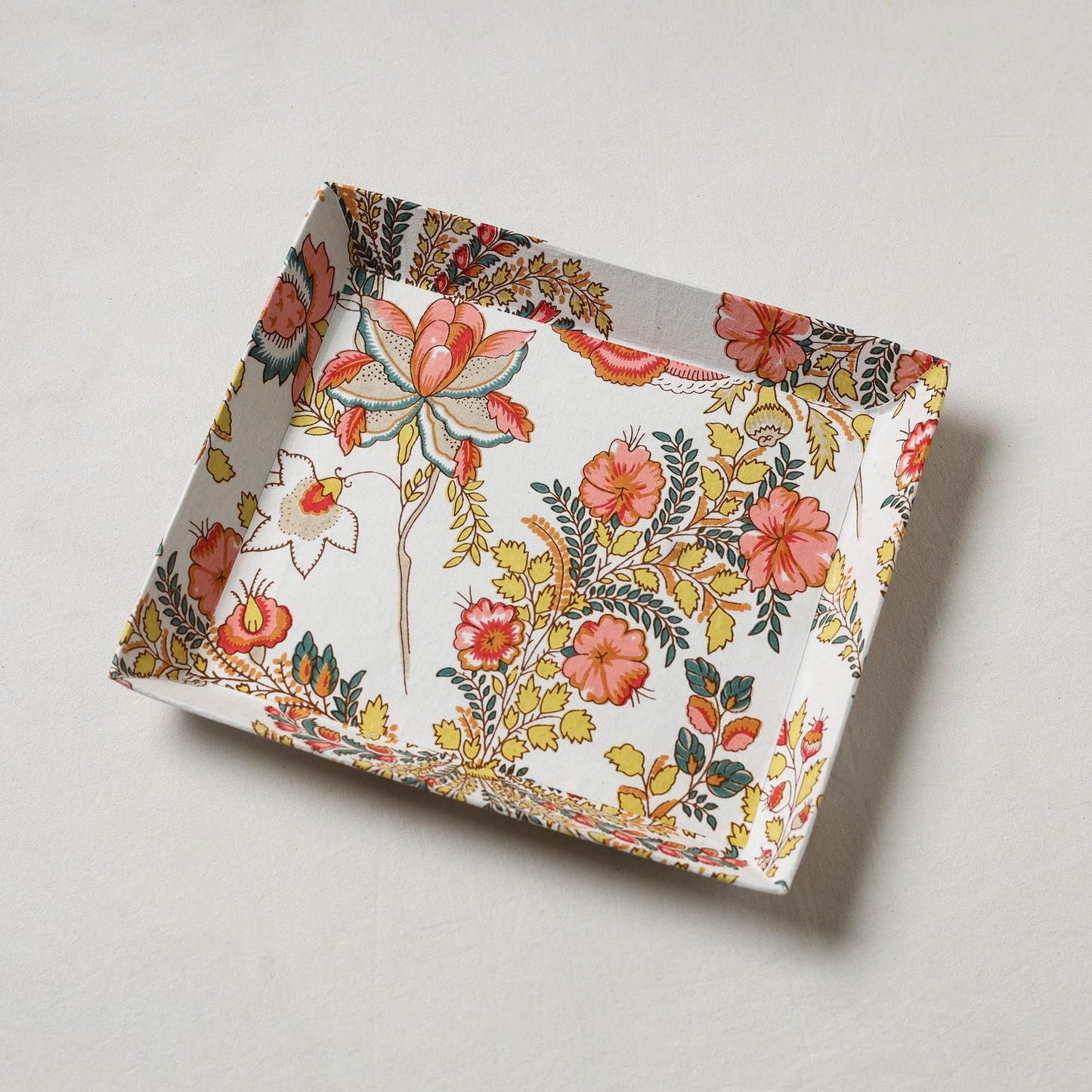 White - handcrafted fabric valet tray (11 x 9 in) 17