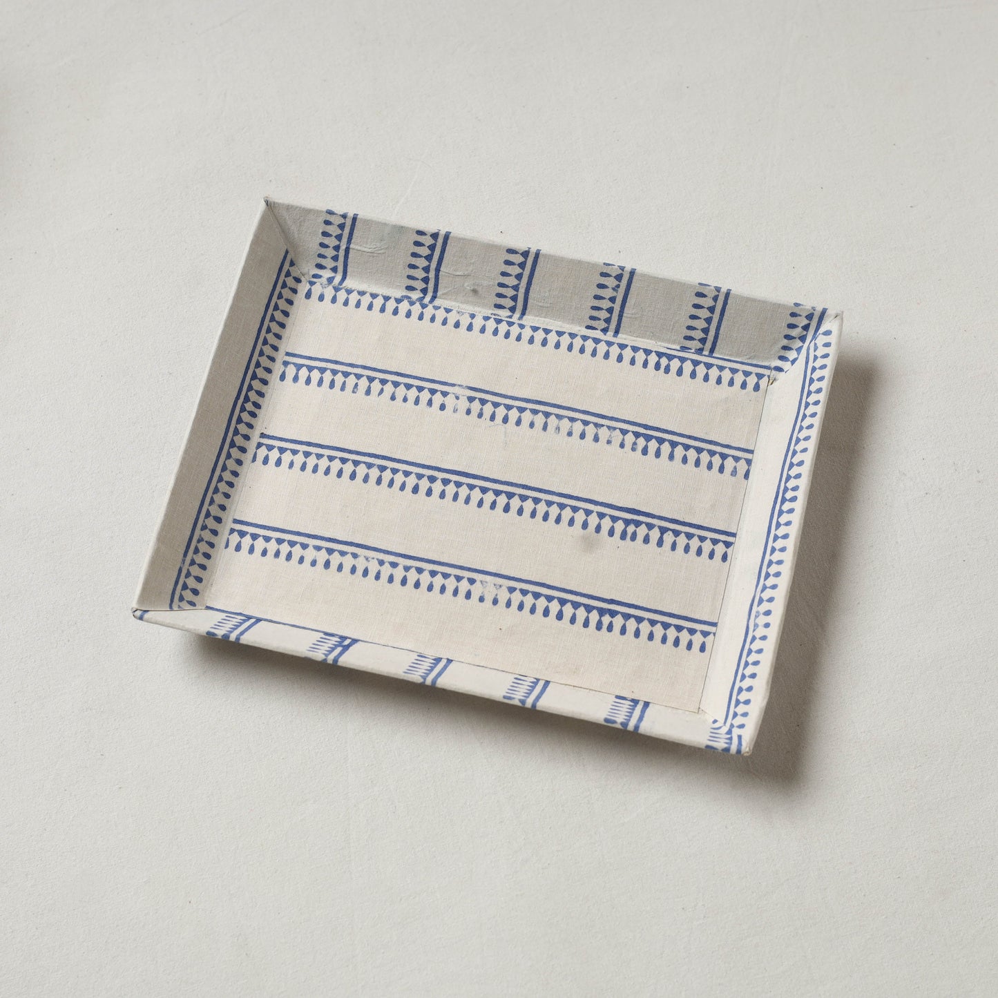 White - handcrafted fabric valet tray (9 x 7 in) 03