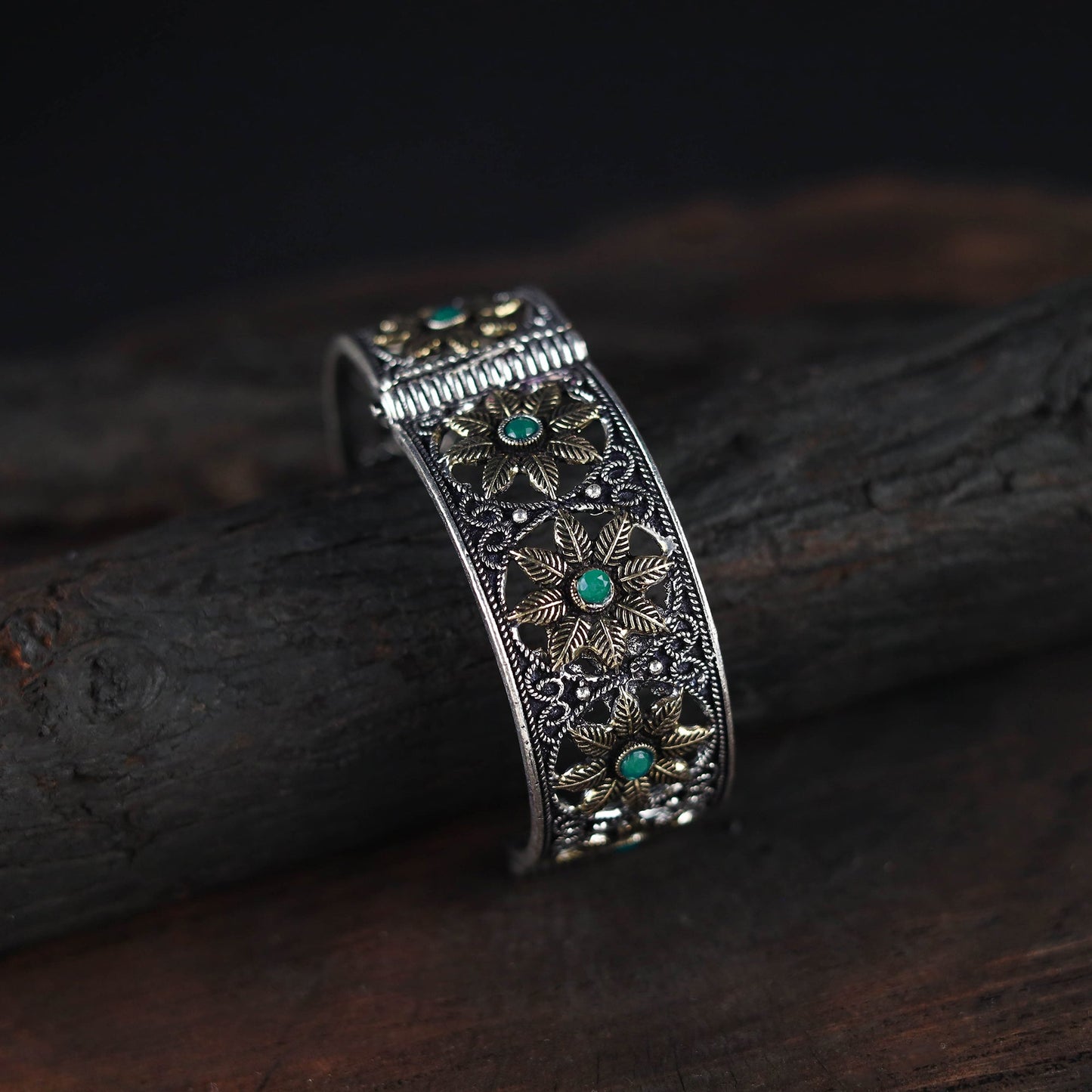 Handcrafted German Silver Bracelet / Kada