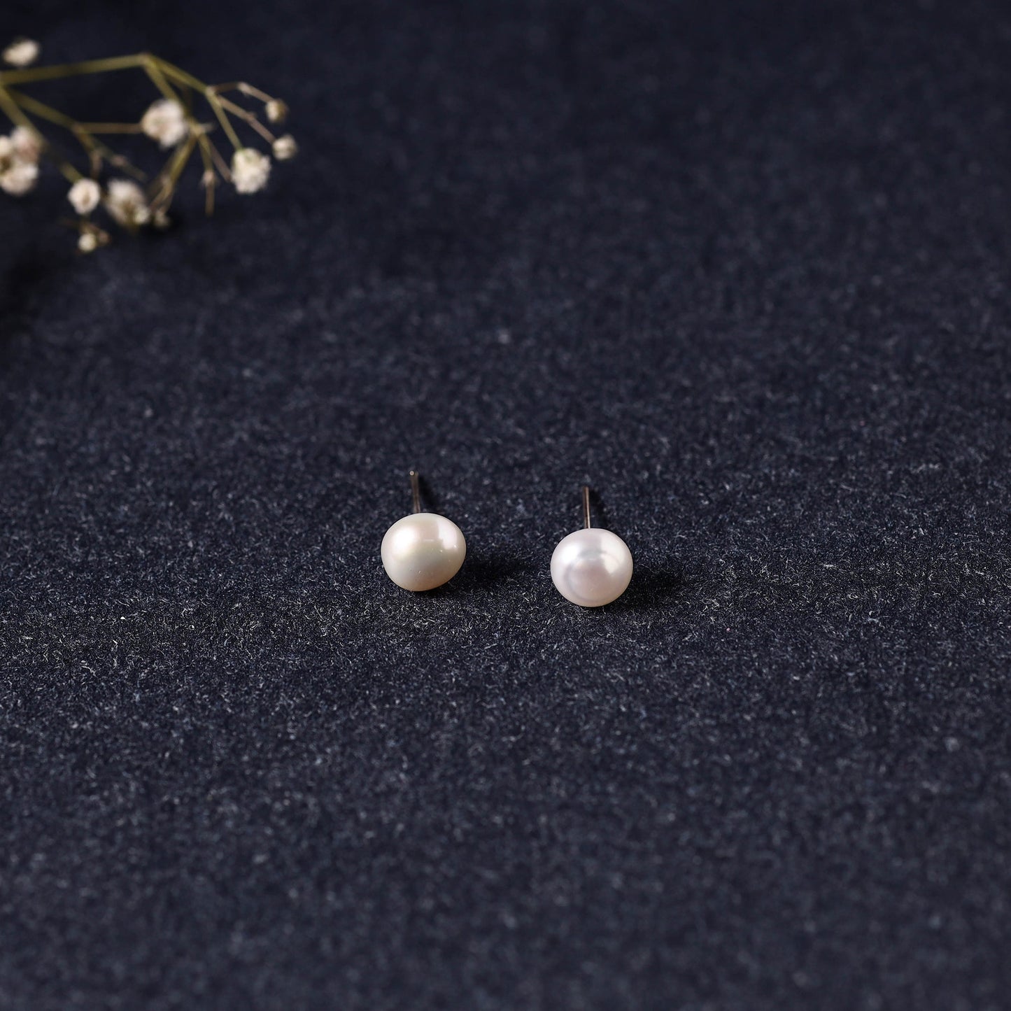 White Handcrafted Midnapore Pearl Stud Earrings