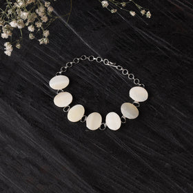 White - handcrafted seashell bracelet (adjustable) 36