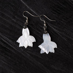 White - handcrafted seashell earrings 52