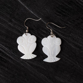 White - handcrafted seashell earrings 58