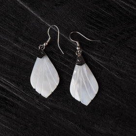 White - handcrafted seashell earrings 60