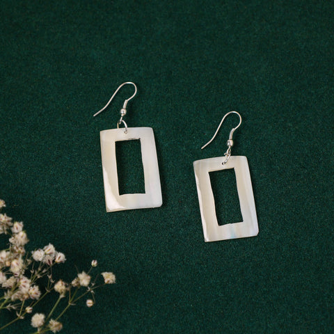  Handcrafted Seashell Earrings Online at iTokri.com 