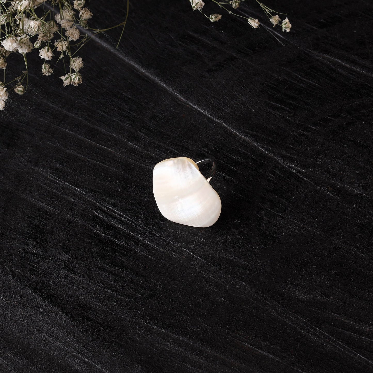 White - handcrafted seashell ring (adjustable) 20