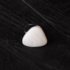 White - handcrafted seashell ring (adjustable) 27