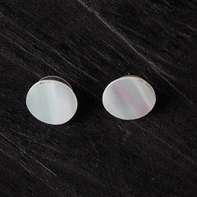 White - handcrafted seashell stud earrings 48
