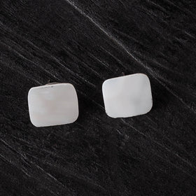 White - handcrafted seashell stud earrings 49