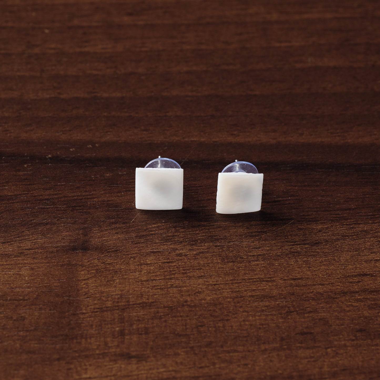 Buy Handcrafted Seashell Stud Earrings Online at iTokri.com 