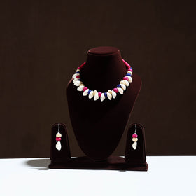 White - handcrafted shell & thread work necklace set 05