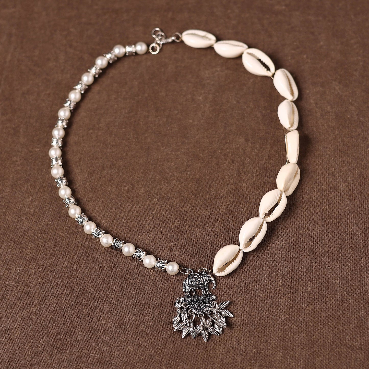 Buy Handcrafted Shell Work GS Necklace