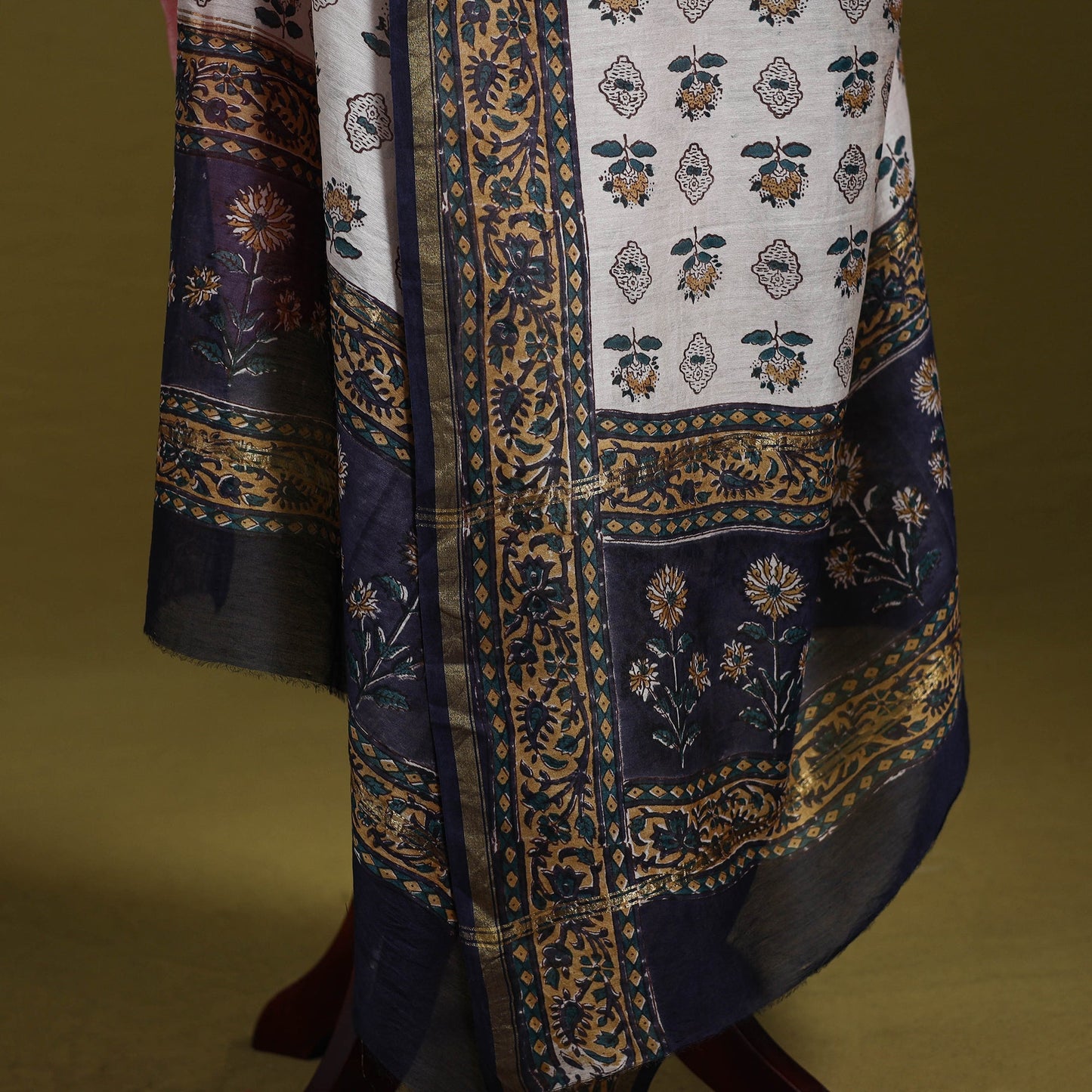 White - handloom chanderi silk hand sanganeri dupatta 38