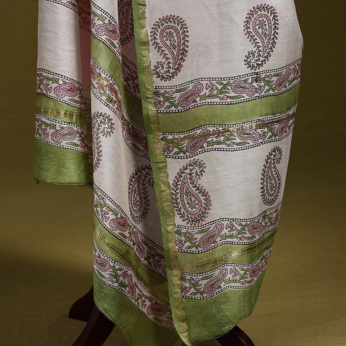 White - handloom chanderi silk hand sanganeri dupatta 47